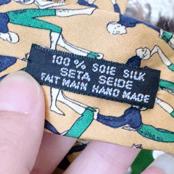 Authentic Dior Tie - Picture 4 of 14